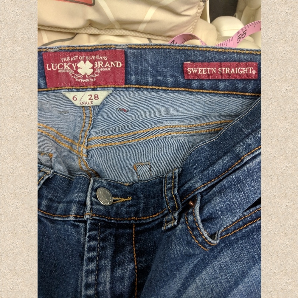 Lucky Brand Jeans Size 6 (waist 28) - Picture 4 of 7